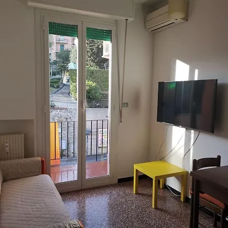 Tra Mare E Centro Apartment
